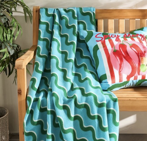 Swirl fleece throw - swirl,