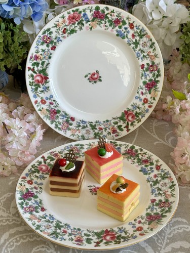 Pair crown staffordshire - pair,