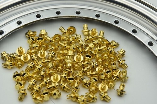 150 gold plastic wheels - plastic,