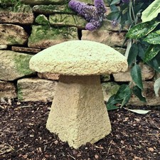 Cotswold Staddle Stone D