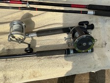2 no sea fishing boat rod. , 1
