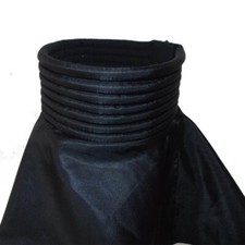 Stormtrooper neck seal with magnetic fastening