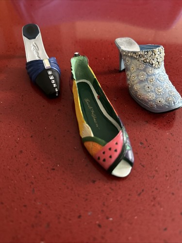 Just the right - right, shoe