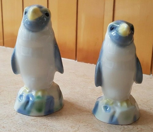 Pair vintage ceramic china - pair,