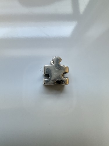 Chamilia jigsaw piece charm - piece,