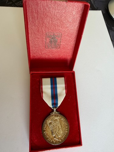 Queen elizabeth silver jubilee - silver,