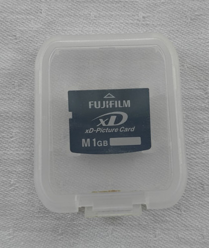 1gb fujifilm picture card - 1gb,
