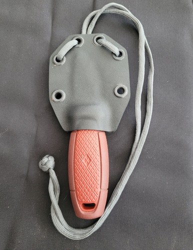 Kydex neck sheath for - , mora