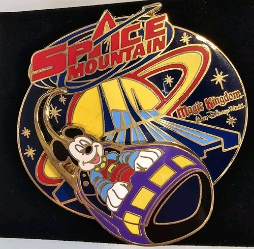 2008 disney pin - 2008,