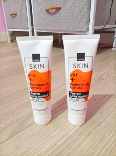 Avon skin tinted - avon,