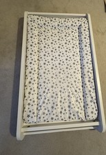 Tutti Bambini Universal White Cot Top Changer With A Changing Mat
