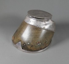 ANTIQUE ROWLAND WARD TAXIDERMY SILVER PLATED HOOF MOUNT INKWELL
