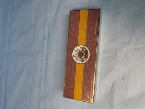 Roger gallet bois - &,