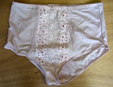 Pretty Secrets size 22