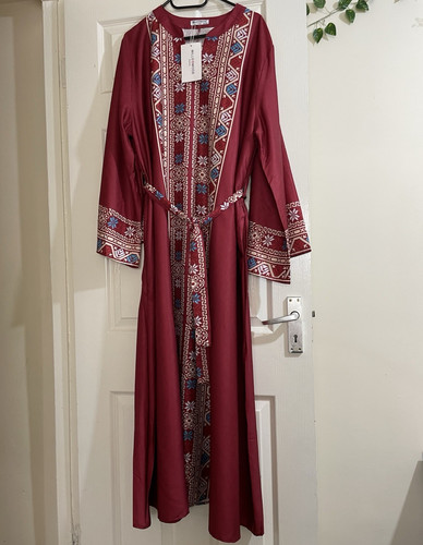Mille mode red embroidered - mode,