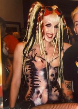 Blond black burgundy dread - blond,