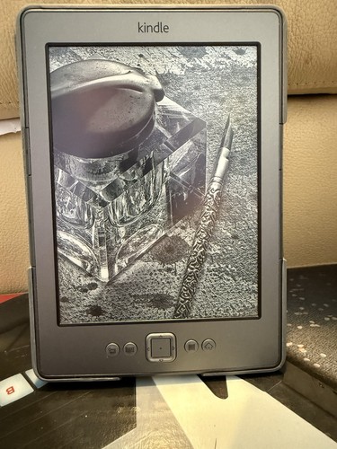 Amazon kindle 4th generation - amazon,