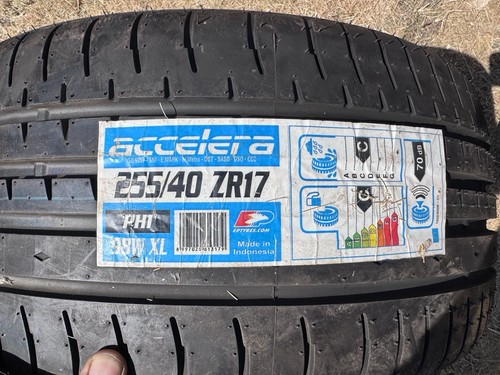 Accelera 255 r17 98w xl - accelera,