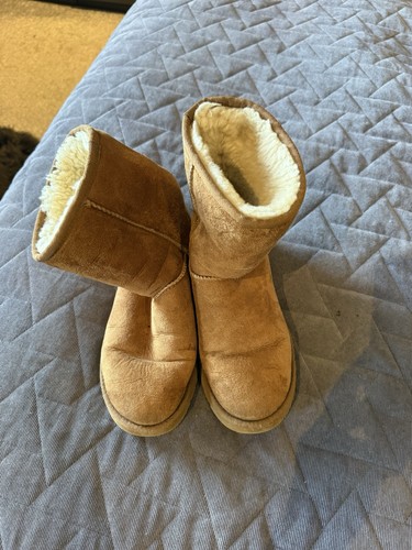 Ugg boots - ugg,