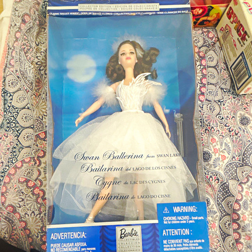 Barbie collector swan lake - barbie,