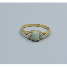 9ct gold ladies cabochon Jade
