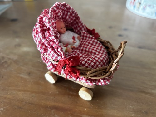 Caco vintage dolls - caco, house