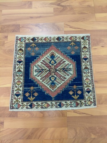 Direction eagle rug - direction,