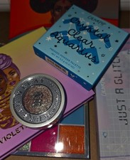 LOT - EYESHADOW PALLETS