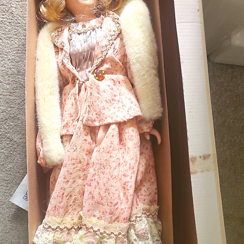 Ashley belle porcelain - ashley, doll