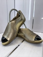 Ladies Clarks Earth Spirit Redvale Gold Sandals Size 5,Leather Uppers Very Comfy