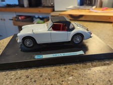 Revell 1/18 MGA Roadster Diecast Model Car
