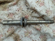Front wheel spindle axle bolt for an Yamaha XT 125 R 2006