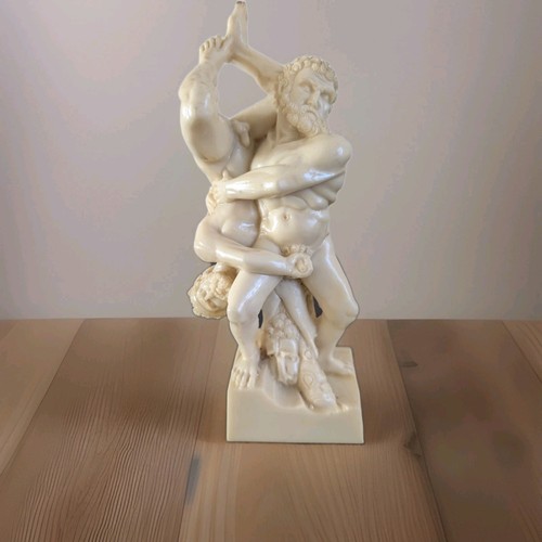 Hercules fighting king - hercules,