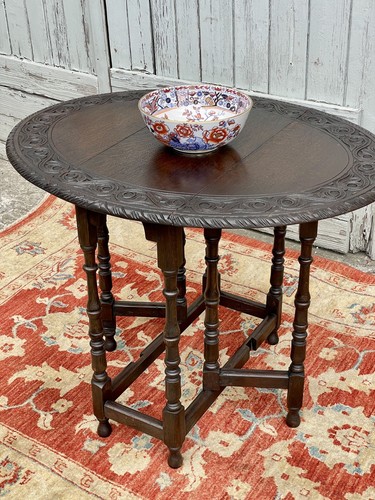 Antique hand carved oak - antique, small