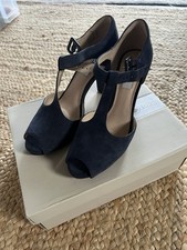 Clark’s Size 4.5 Navy Blue