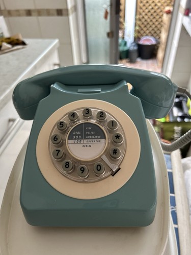 Telephone vintage styled - telephone,