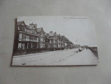 VINTAGE POSTCARD - SKEGNESS - SOUTH PARADE - HOUSES - PEOPLE - LINCOLNSHIRE
