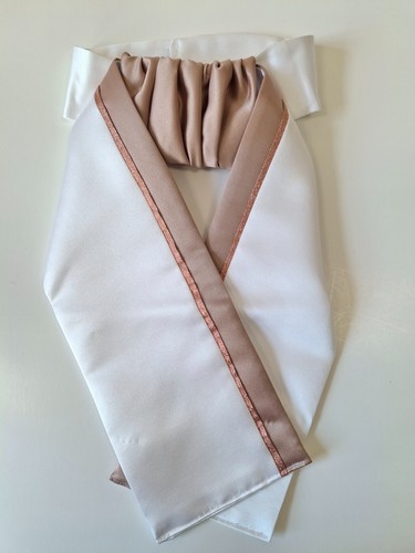 Showquest tied stock white - tied,