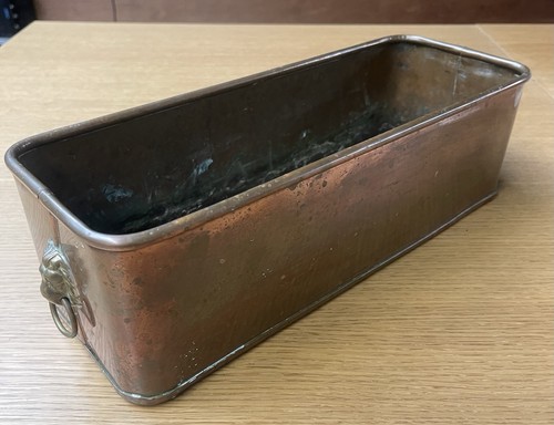 Copper trough brass - trough, lion