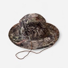 Vintage 90s Paramount outdoors