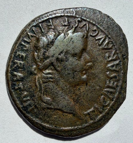 Tiberius as altar - (14-37,
