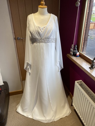 Romantica size 16 18 - 💖,