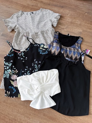 Ladies piece clothing bundle - 5,