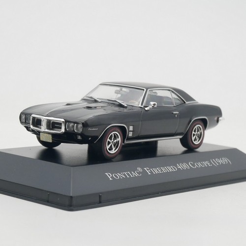 Pontiac firebird 400 - 1:43,
