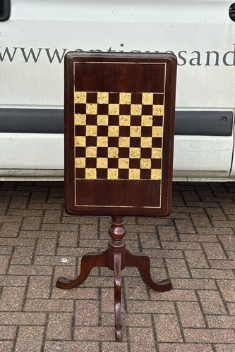 Victorian tilt top mahogany - tilt,
