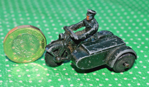 Dinky toys 43b small vintage - dinky,