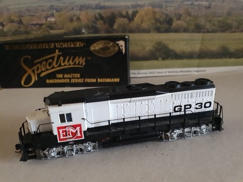 Bachmann spectrum model - "spectrum,