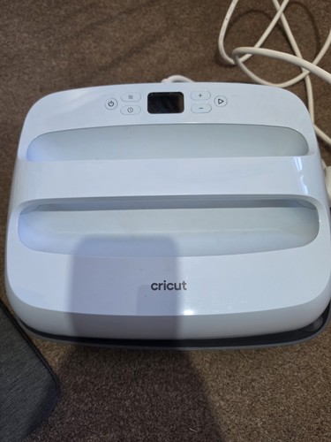 Cricut easy press machine - easy, 3