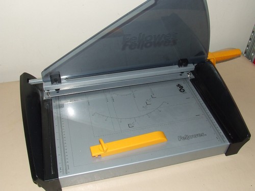 Fellowes plasma guillotine - fellowes,