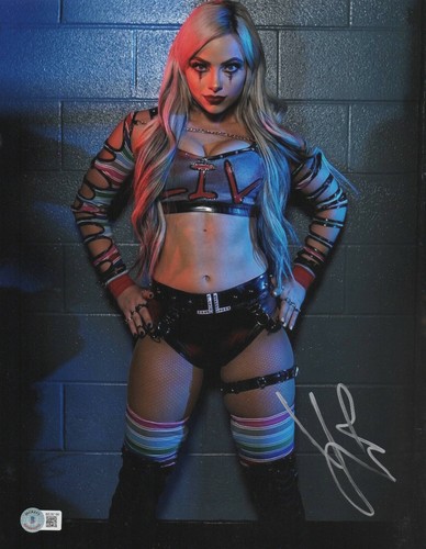 Liv morgan signed - liv, autograph